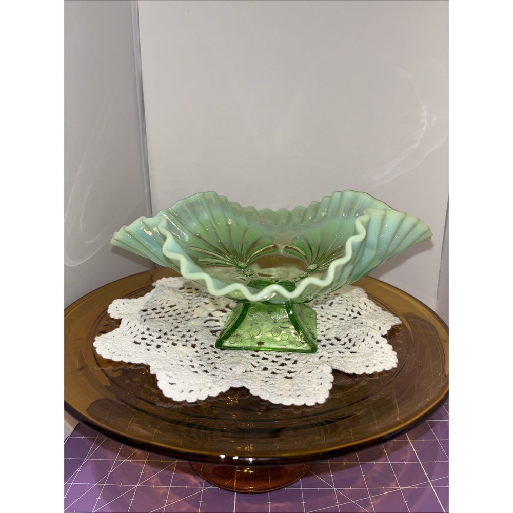 Jefferson Glass Co. Antique-VTG Green Opalescent Glass Fluted Pedestal Bowl